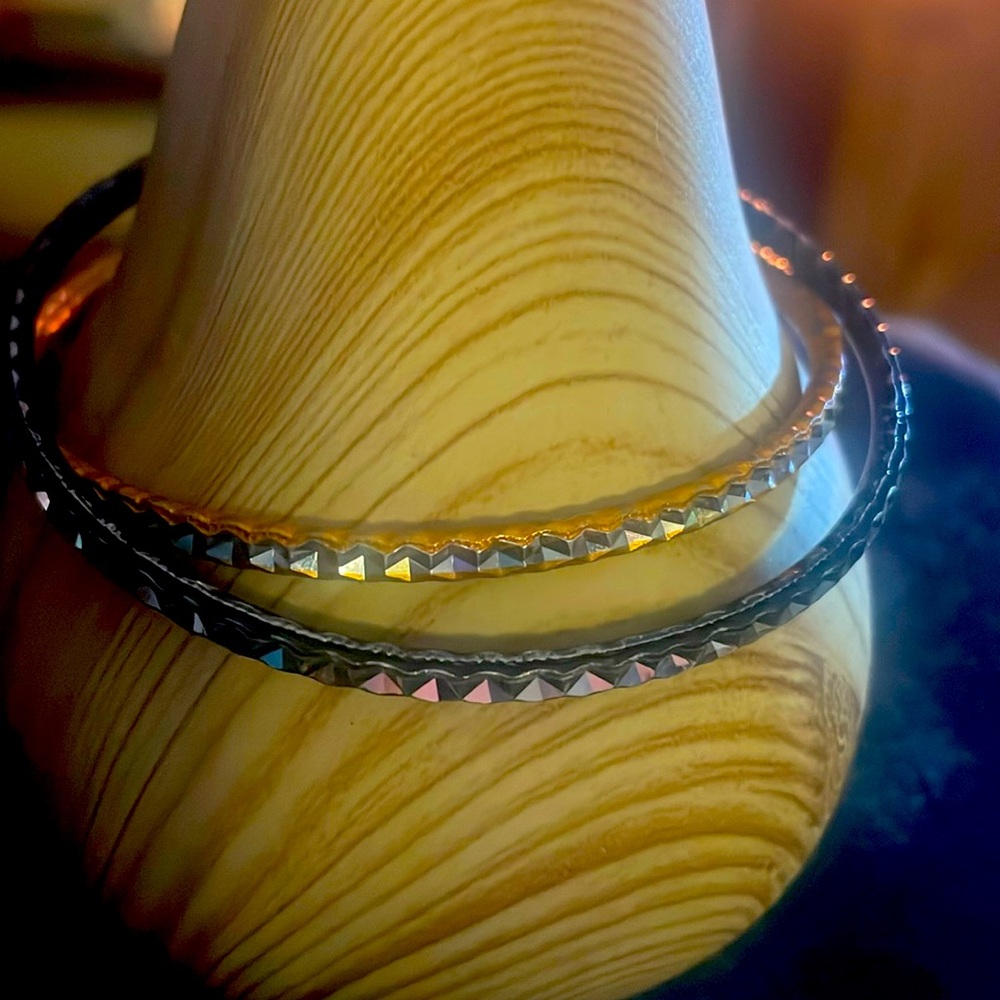 Set of 2 bracelets